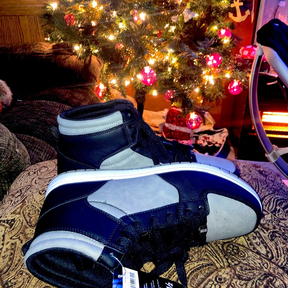 New Size 11/2 men’s shoes